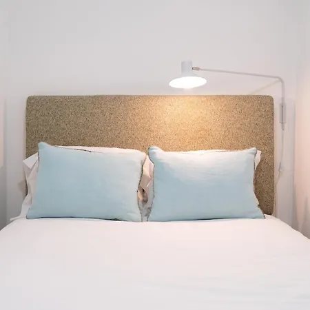 Travelingtolisbon 98 - Alfama Appartement